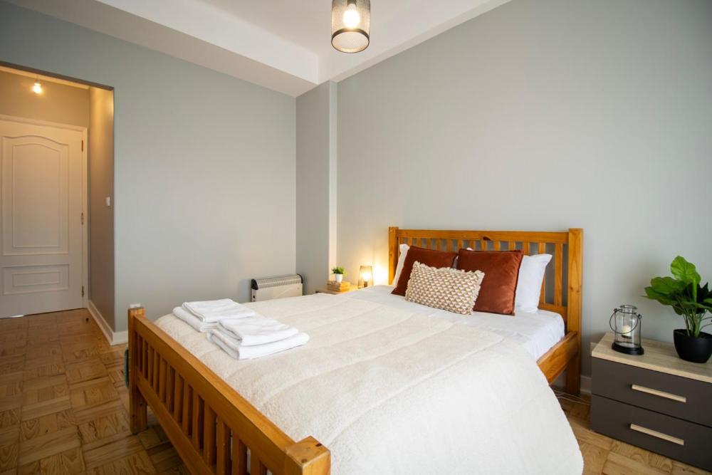 Sunny 4 Bedroom Apartment - With View Coimbra Eksteriør bilde